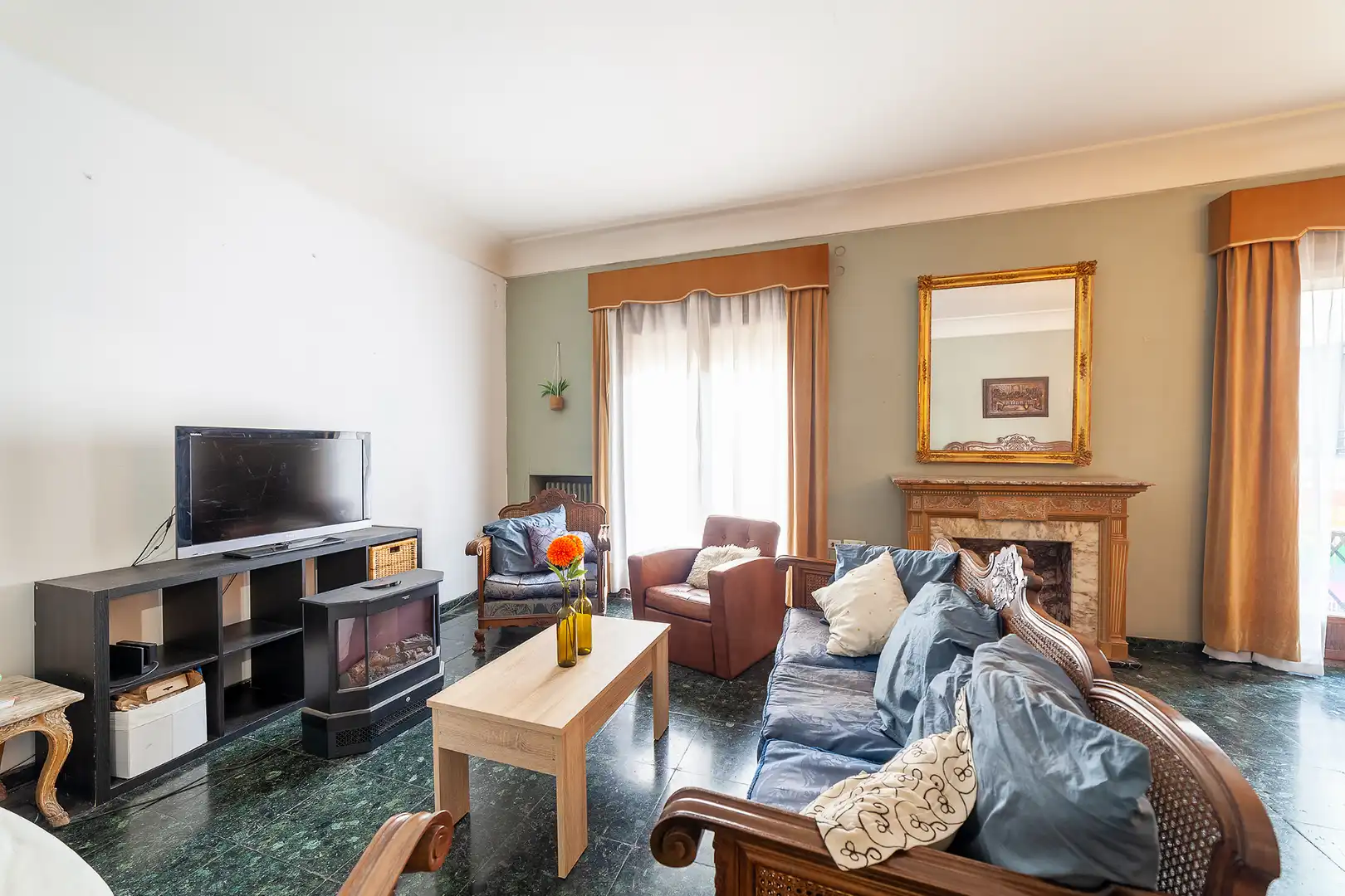 Flat with terrace for sale in Carrer de Navellos, imagen 7