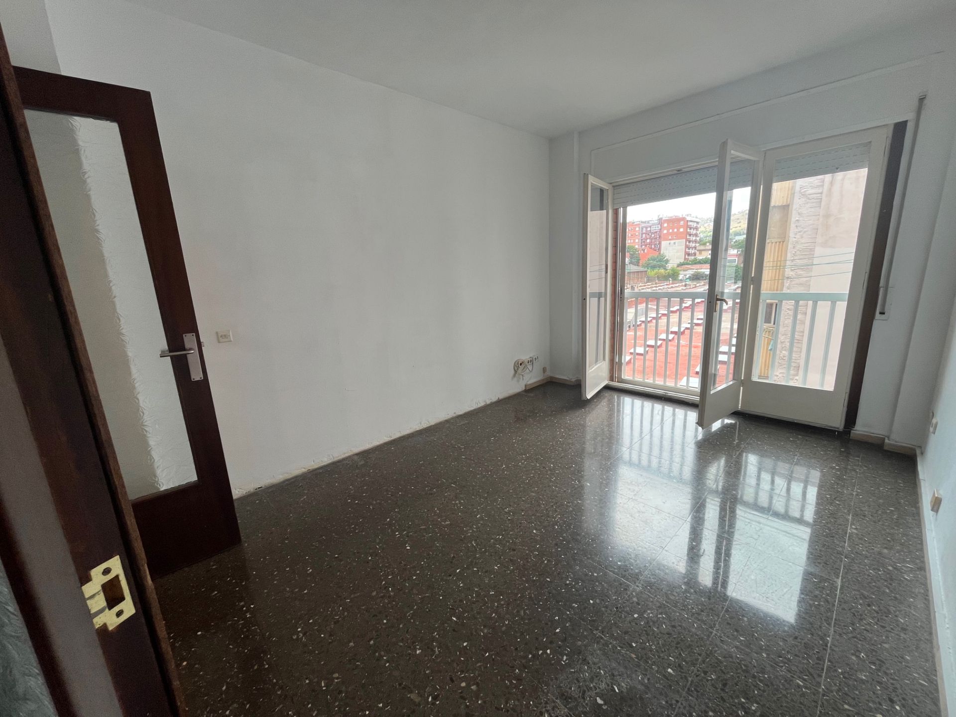 Vista exterior de Piso en venta en  Barcelona Capital con Calefacción