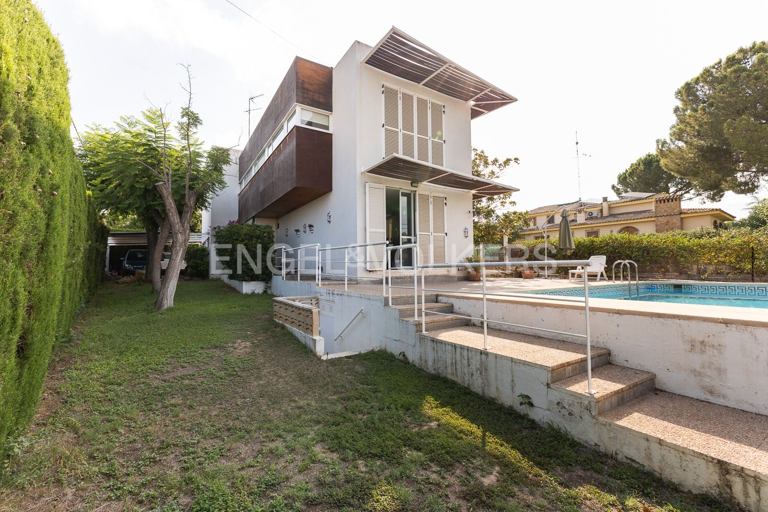 Exterior view of House or chalet for sale in L'Eliana  with Air Conditioner, Heating and Private garden