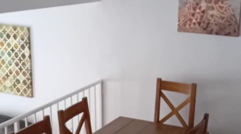 Beautiful Semi-Detached House , imatge 5