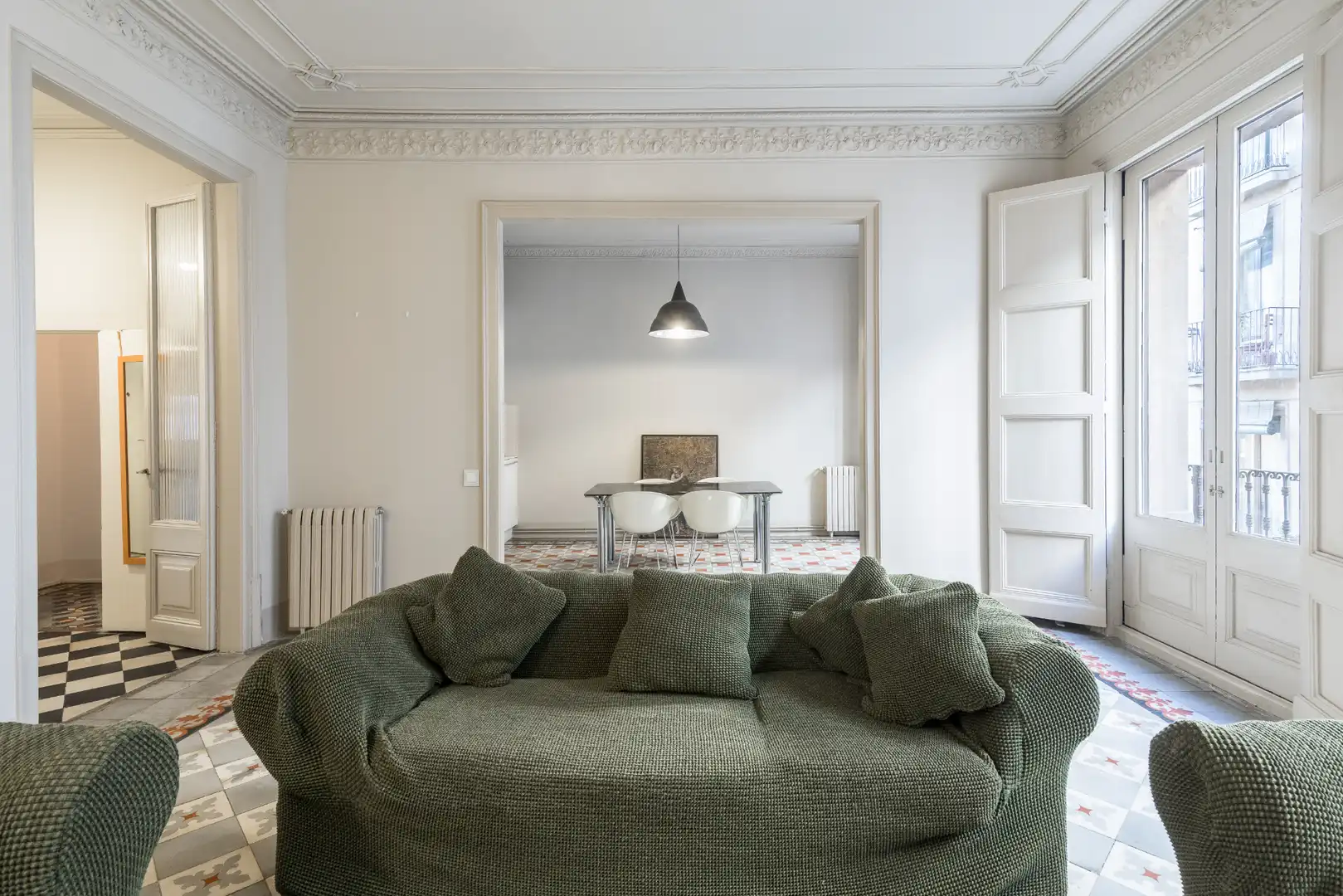 Sala de estar de Piso en venta en Barcelona con Calefacción, Terraza y Amueblado