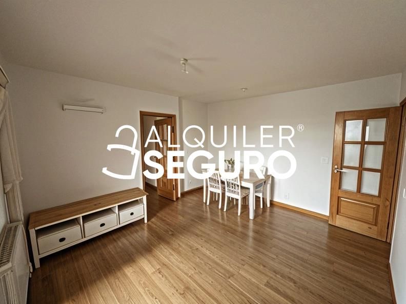 Habitación de Piso de alquiler en  Madrid Capital con Aire acondicionado, Calefacción y Terraza