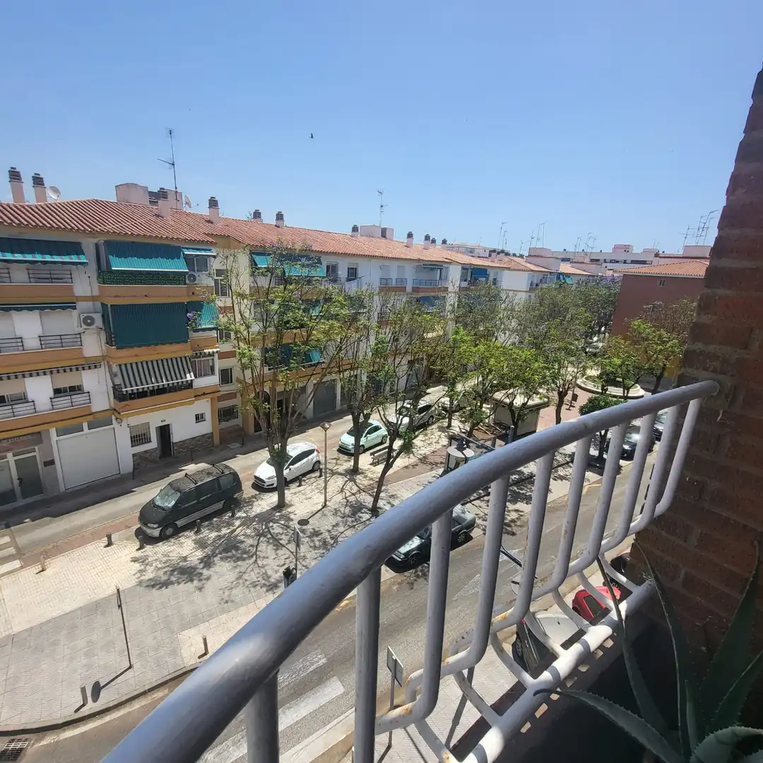 Vista exterior de Pis en venda en Vélez-Málaga amb Aire condicionat, Terrassa i Traster
