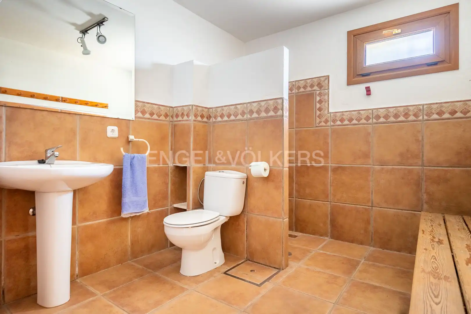 House with terrace for sale in Sanlúcar la Mayor, imagen 53