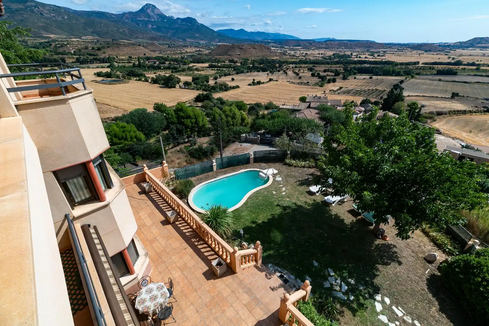 Jardí de Edifici en venda en La Sotonera, Huesca