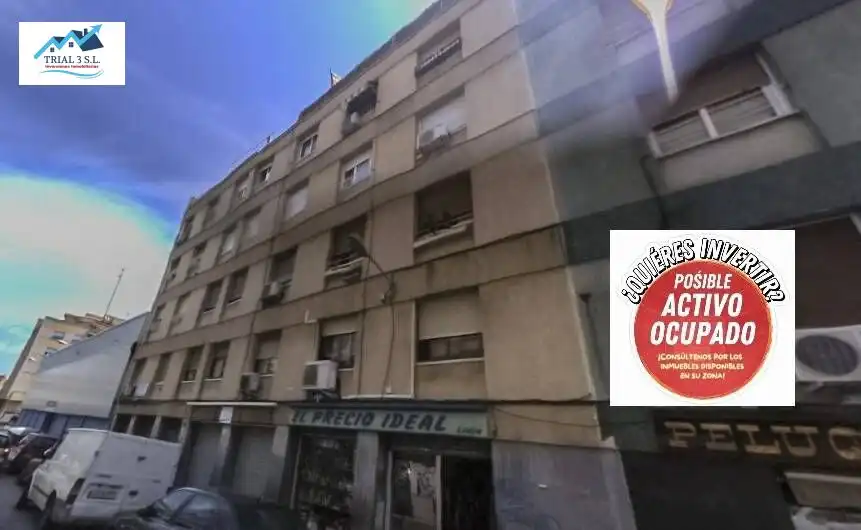 Piso con ascensor en venta en Calle SELVA