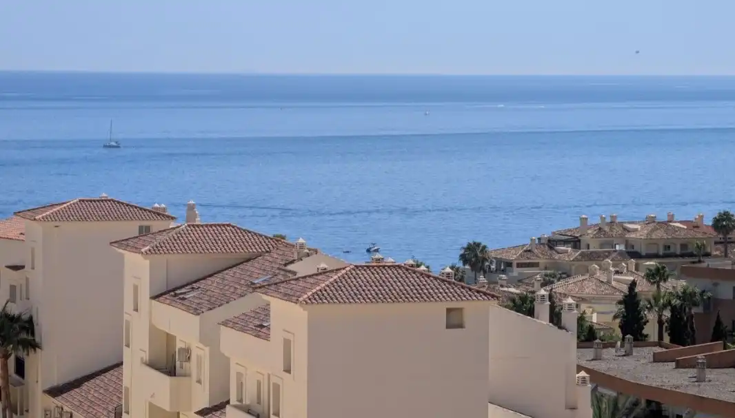 Apartamento con piscina en venta en Torrequebrada, imagen 18