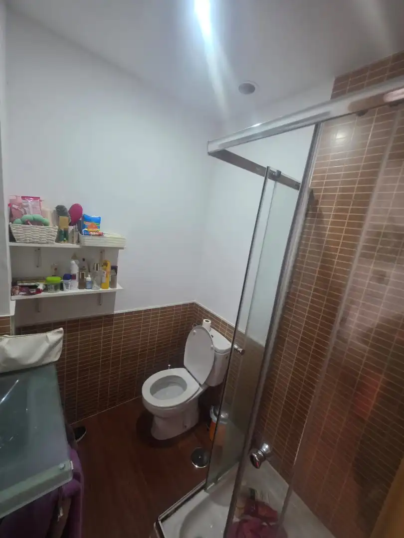 Baño de Piso de alquiler en Madrid con Aire acondicionado, Calefacción y Amueblado