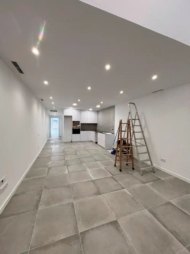 Local en venta en Carrer Primer de Maig, Molí Nou - Ciutat Cooperativa