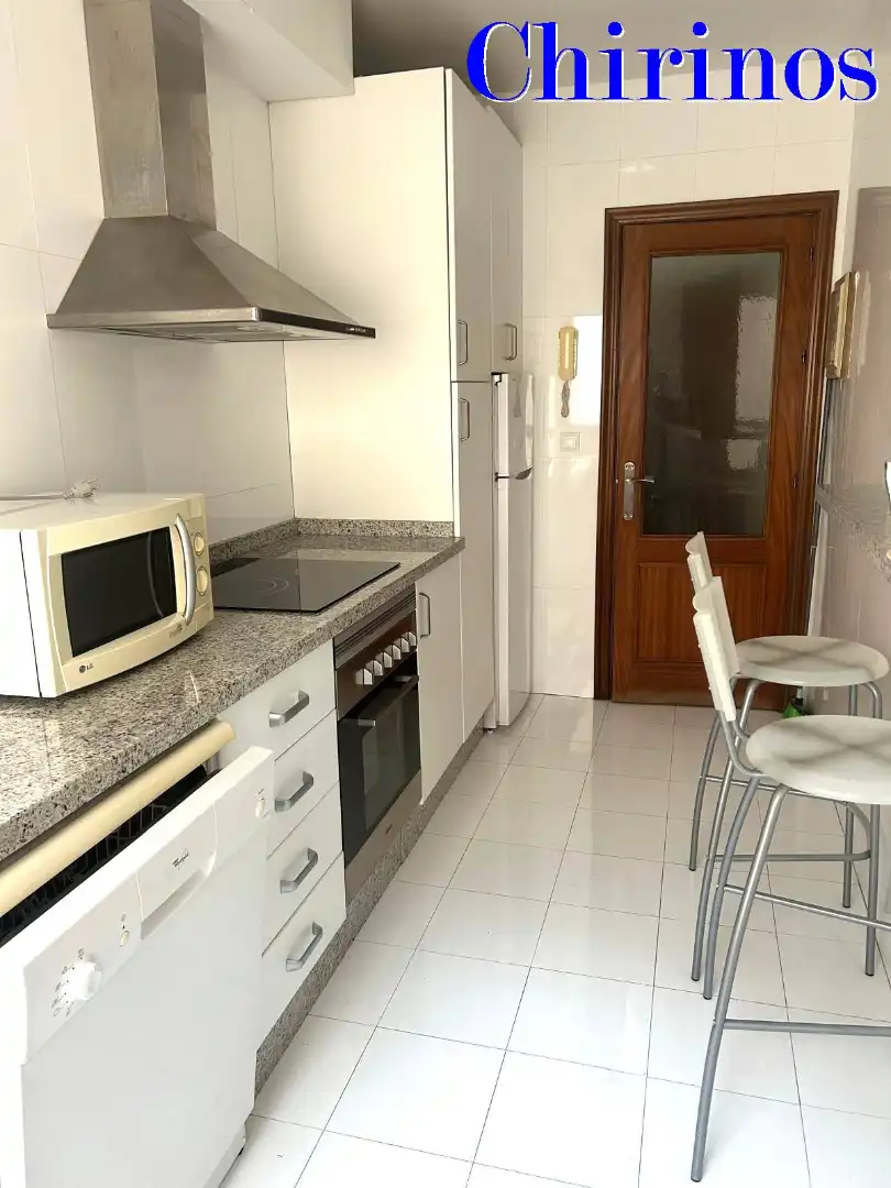 Cuina de Apartament de lloguer en Córdoba amb Aire condicionat, Terrassa i Traster