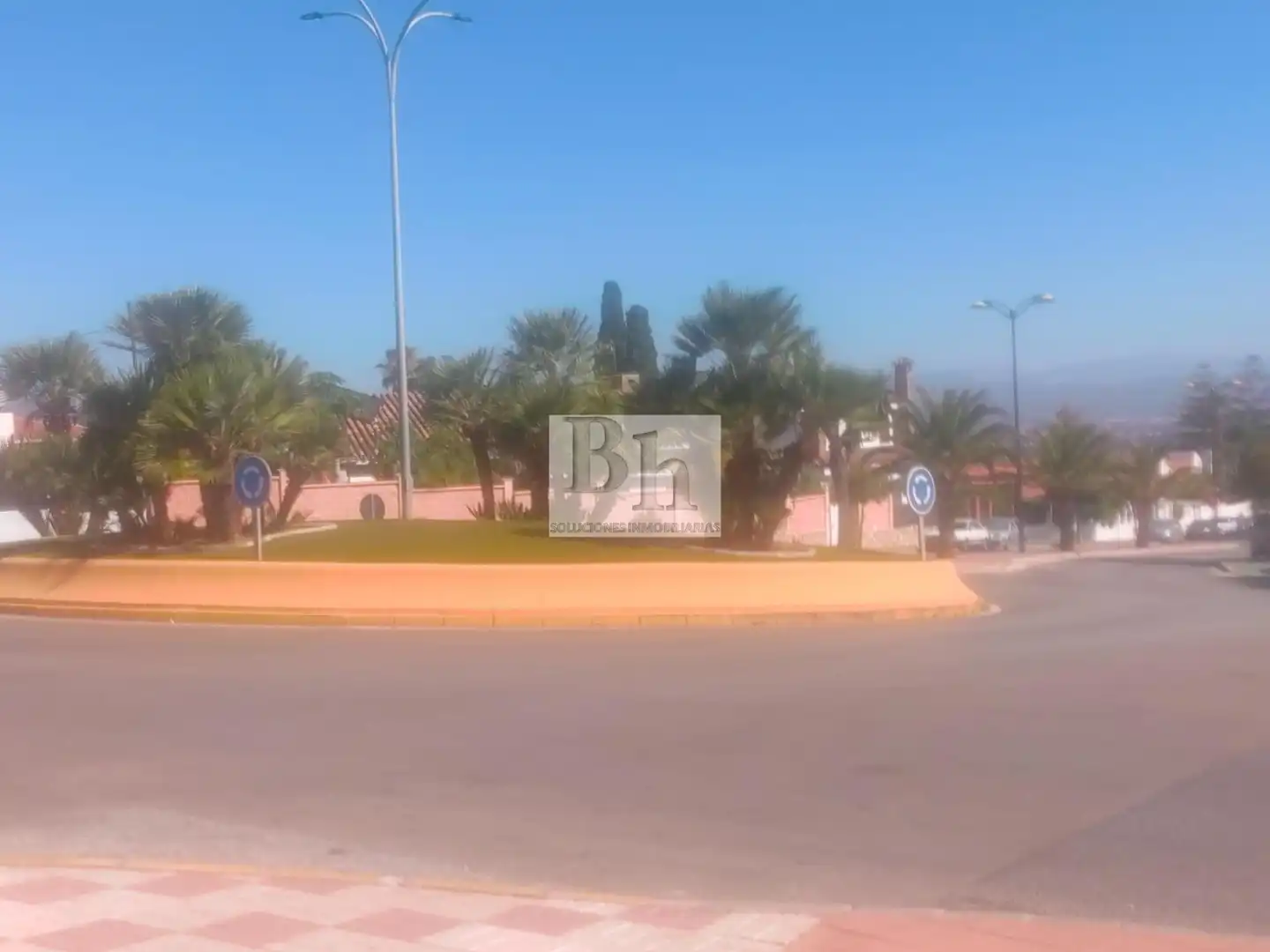Commercial properties for sale in Alhaurín de la Torre  with Air Conditioner and Furnished