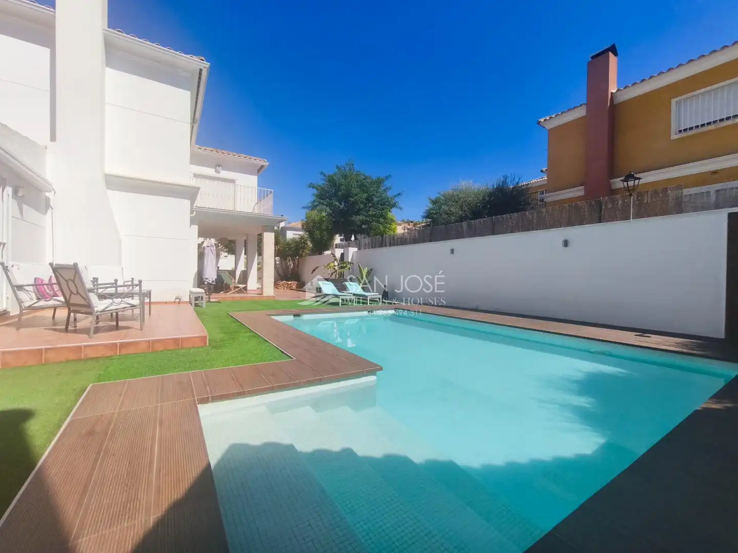 Houses for sale in Aspe, Alicante