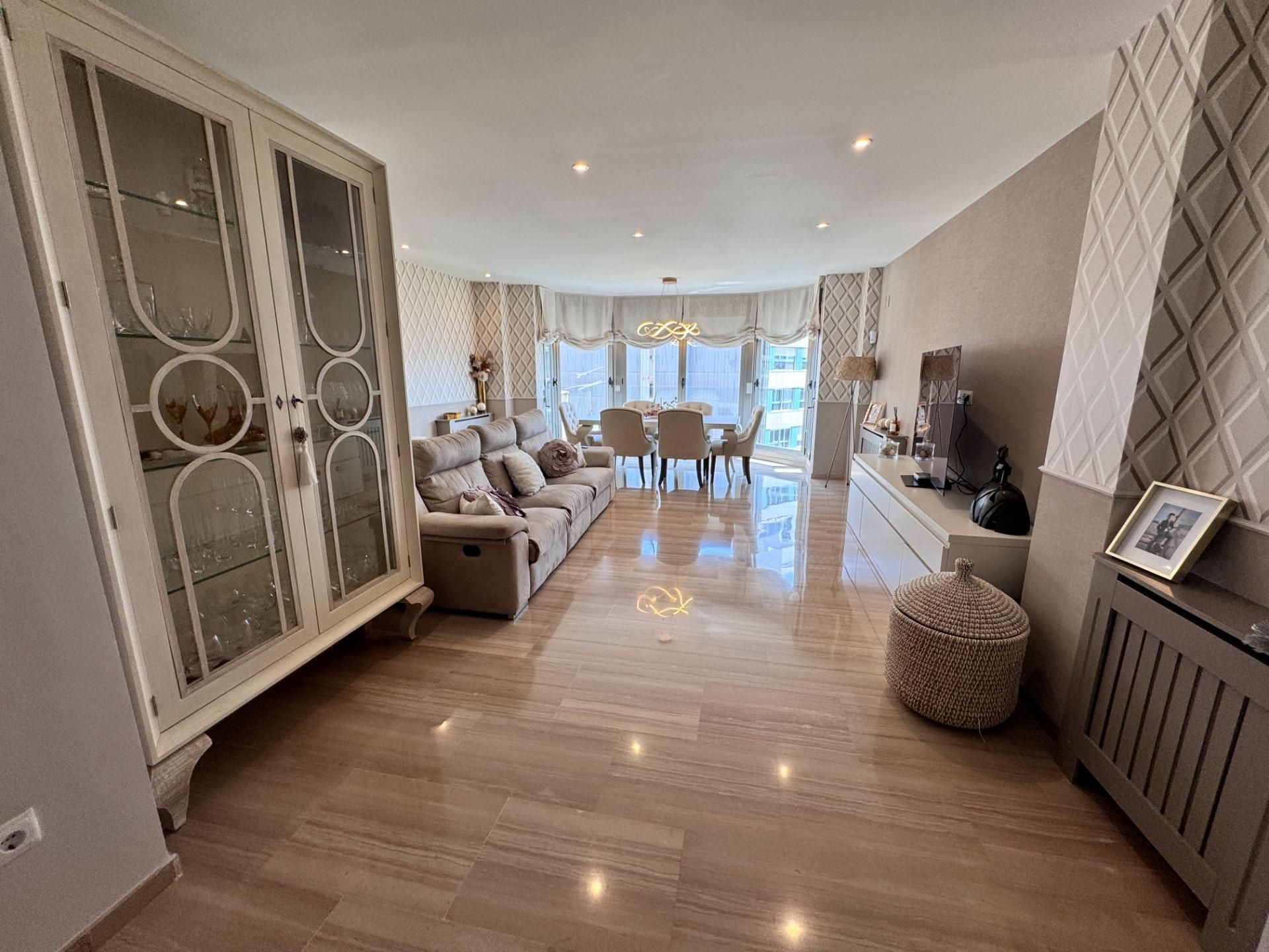 Wohnung zum verkauf in  MAJOR, Centre, Casc Urbà