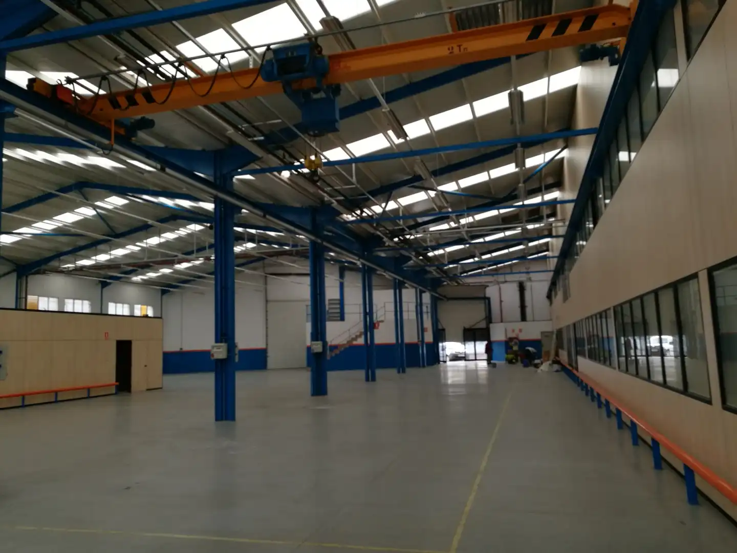 Nau industrial de lloguer en Sant Joan Despí