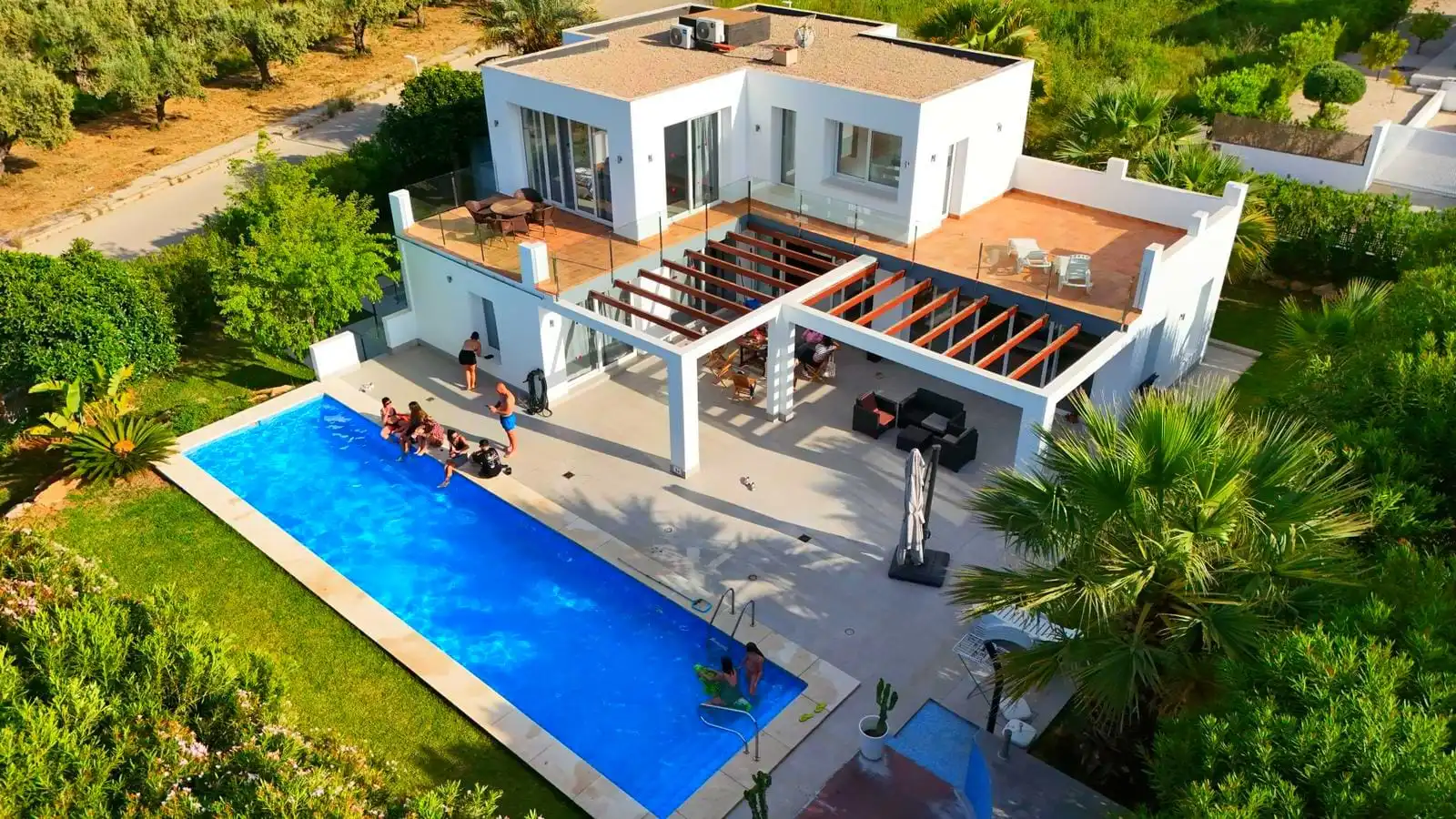Chalet con piscina en venta en Centro ciudad, imagen 2