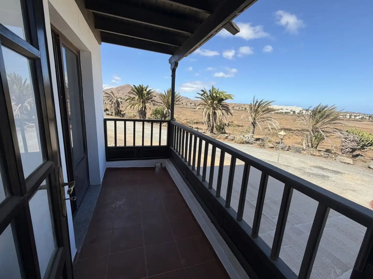 Casa aparellada amb terrassa en venda a Costa Teguise, imagen 25