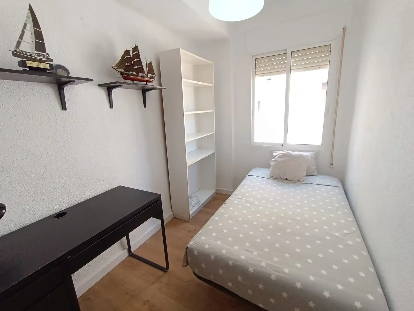 Bedroom of Flat for rent in Cartagena  with Furnished and Balcony
