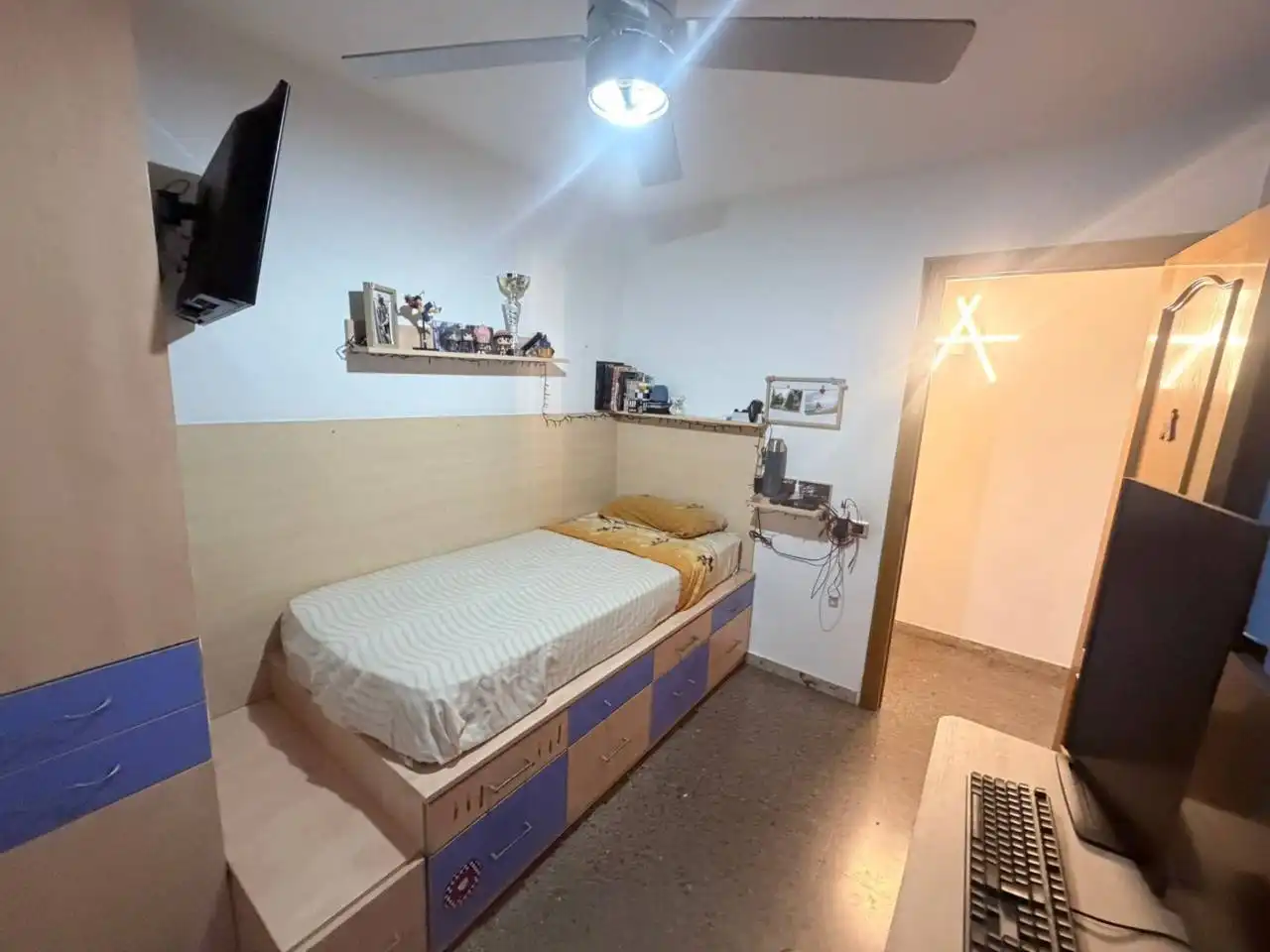 Habitación de Piso en venta en Terrassa con Aire acondicionado, Calefacción y Terraza