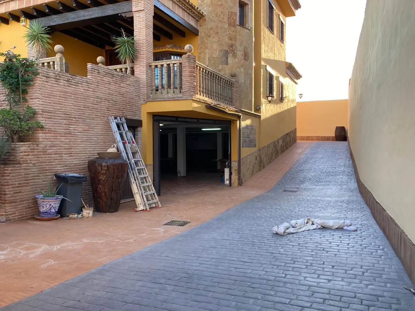 Parking de Casa o chalet en venta en Fuengirola con Aire acondicionado, Jardín privado y Parquet