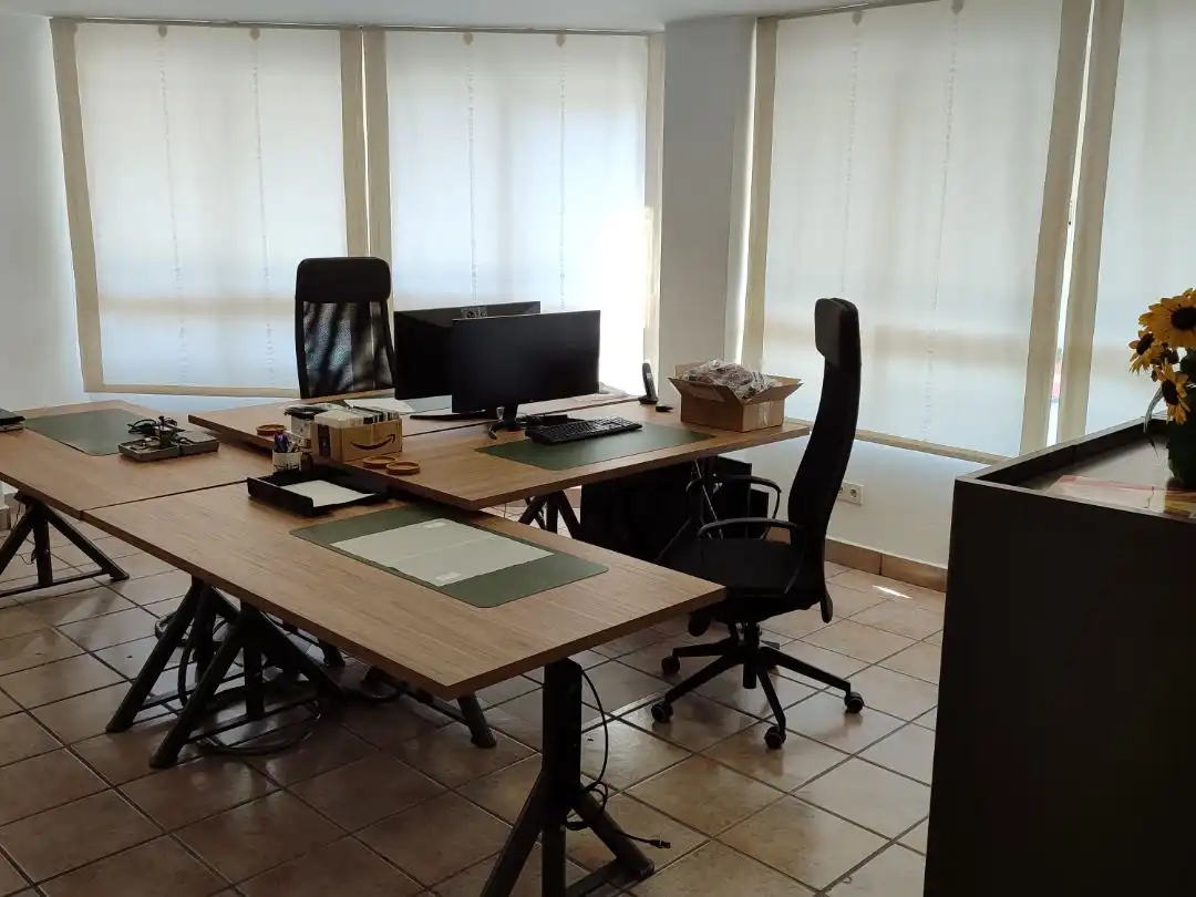 Office for sale in Elche / Elx  with Air Conditioner, Heating and Furnished