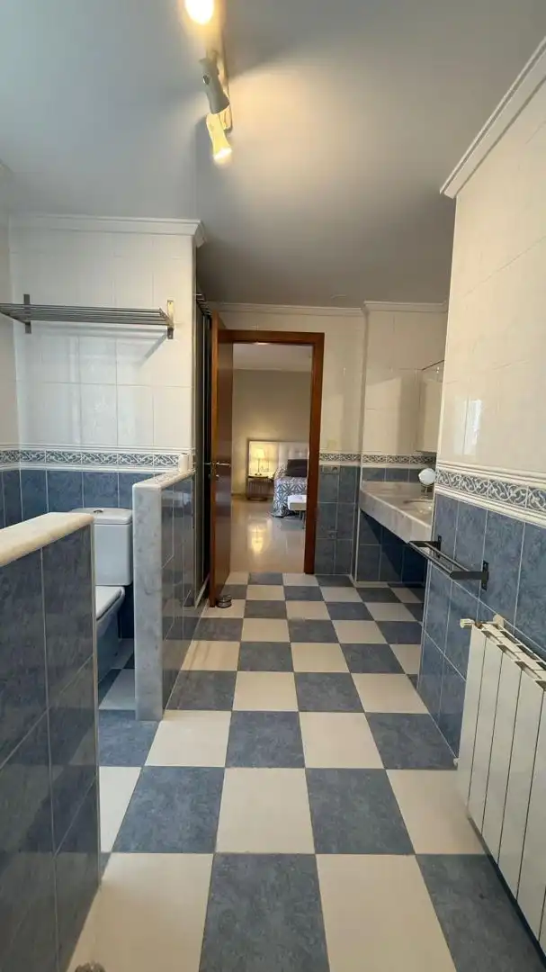 Bany de Pis de lloguer en Loja