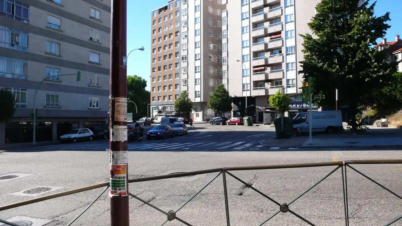 Vista exterior de Local en venda en Vigo 
