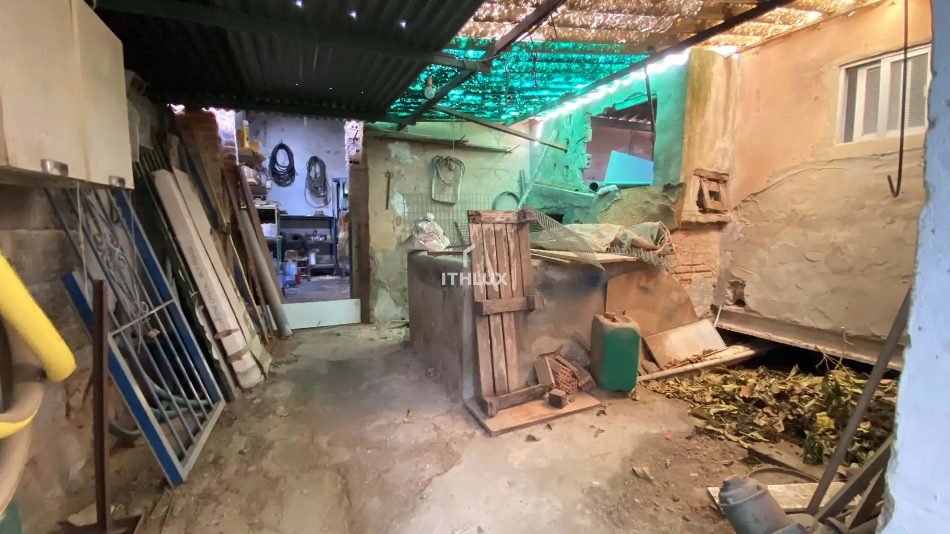 Casa adosada en venda en Don Benito amb Traster