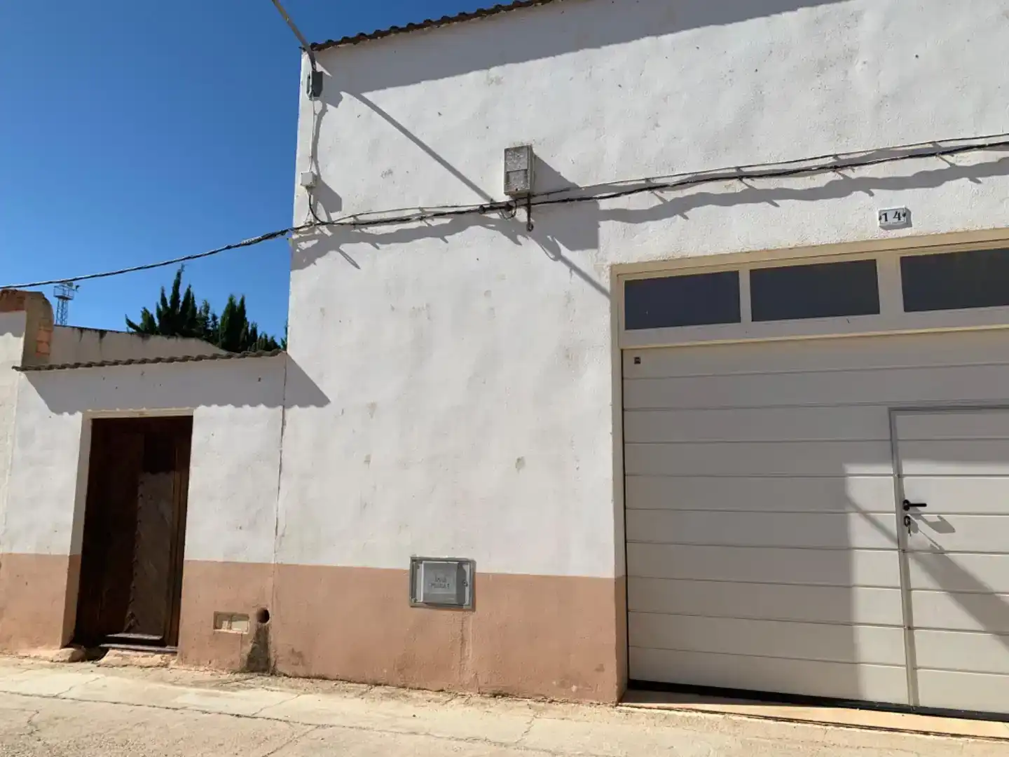 Vista exterior de Garatge en venda en Bot