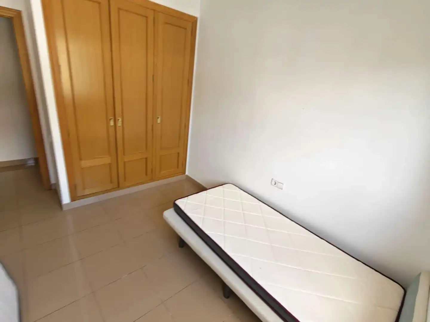 Bedroom of Flat for rent in Murcia  with Air Conditioner, Heating and Washing machine
