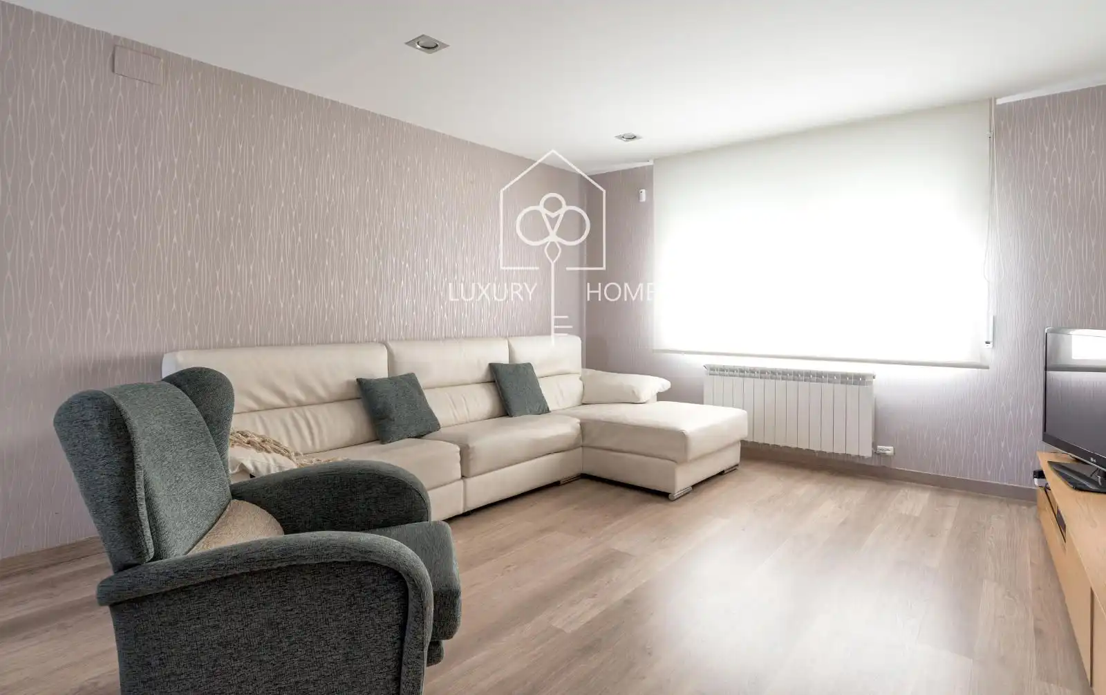 Sala d'estar de Casa o xalet en venda en Viladecans amb Aire condicionat, Calefacció i Parquet