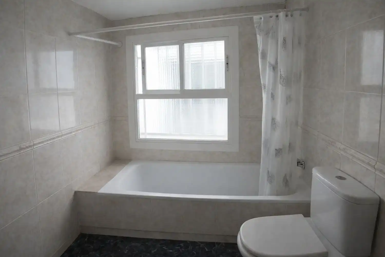 Bathroom of Apartments for sale in Mataró  with Air Conditioner, Storage room and Balcony