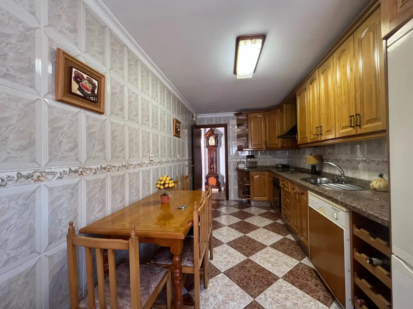 Kitchen of Detached homes for sale in Algeciras