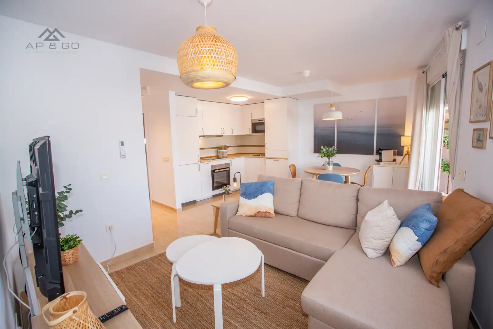 Wohnzimmer von Dachboden zur Miete in Almuñécar mit Klimaanlage, Terrasse und Möbliert