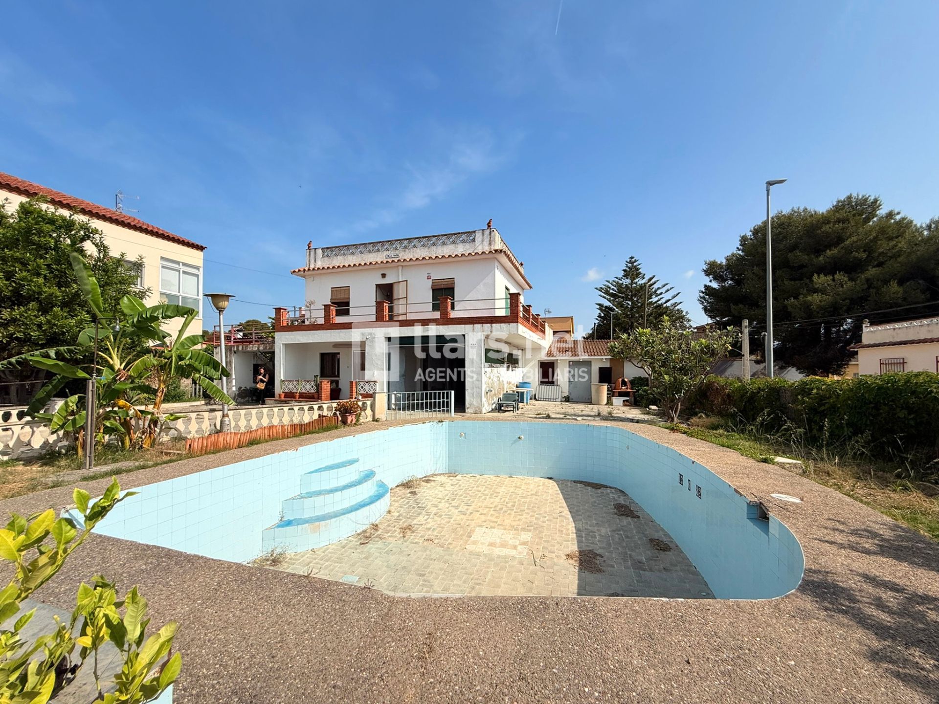 Swimming pool of House or chalet for sale in Vilanova i la Geltrú  with Private garden, Terrace and Storage room