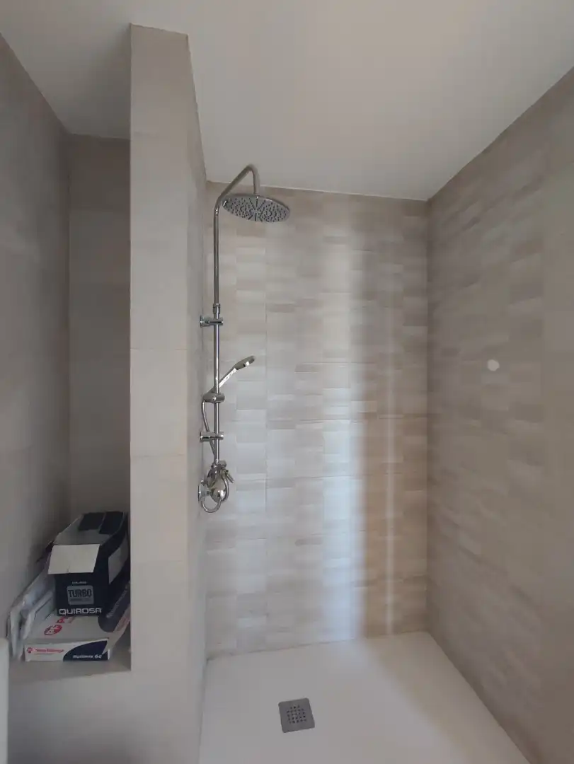 Baño de Piso en venta en Gelida con Aire acondicionado, Calefacción y Parquet