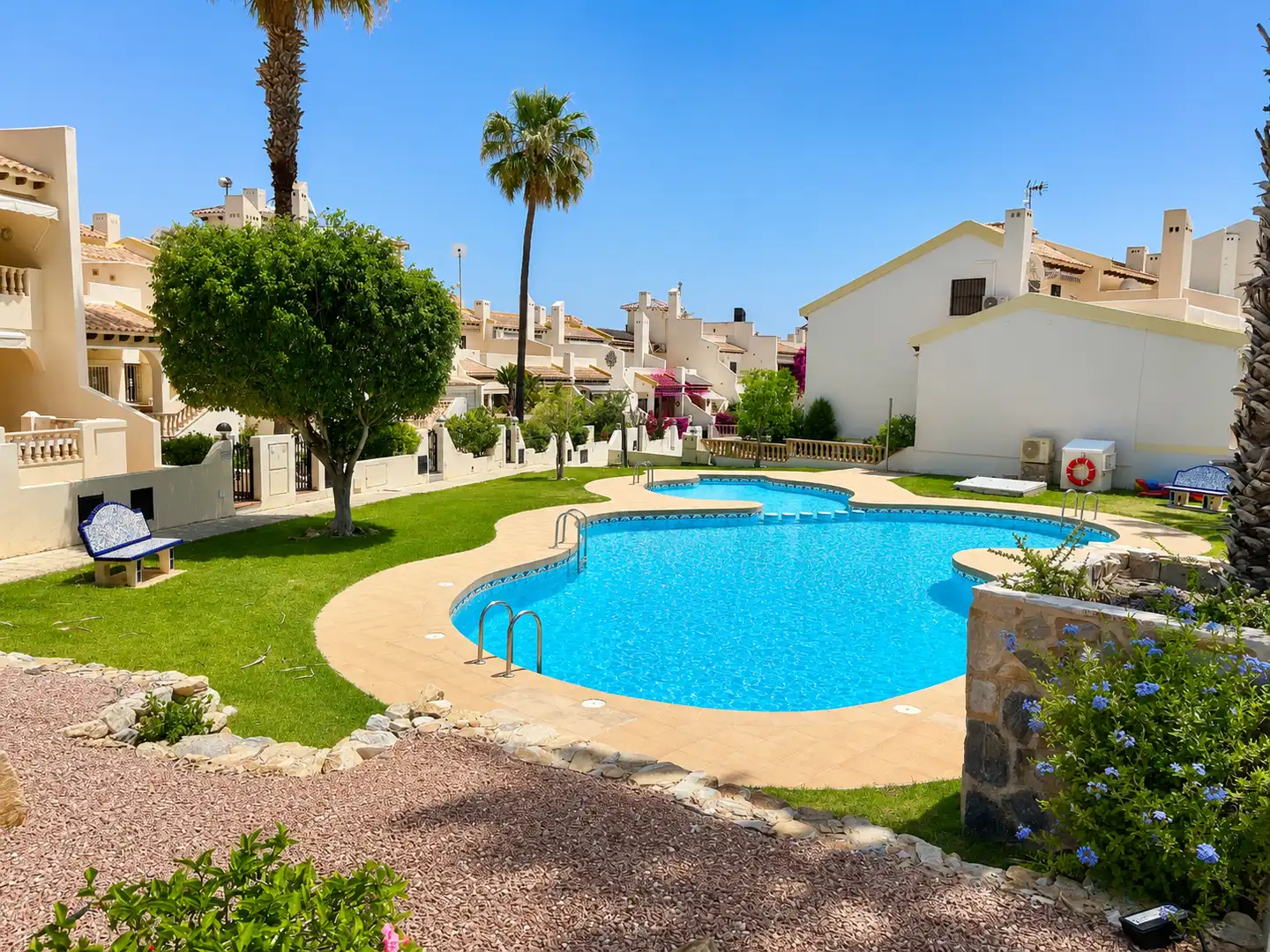 Piscina de Casa o xalet en venda en Orihuela amb Aire condicionat, Calefacció i Jardí privat