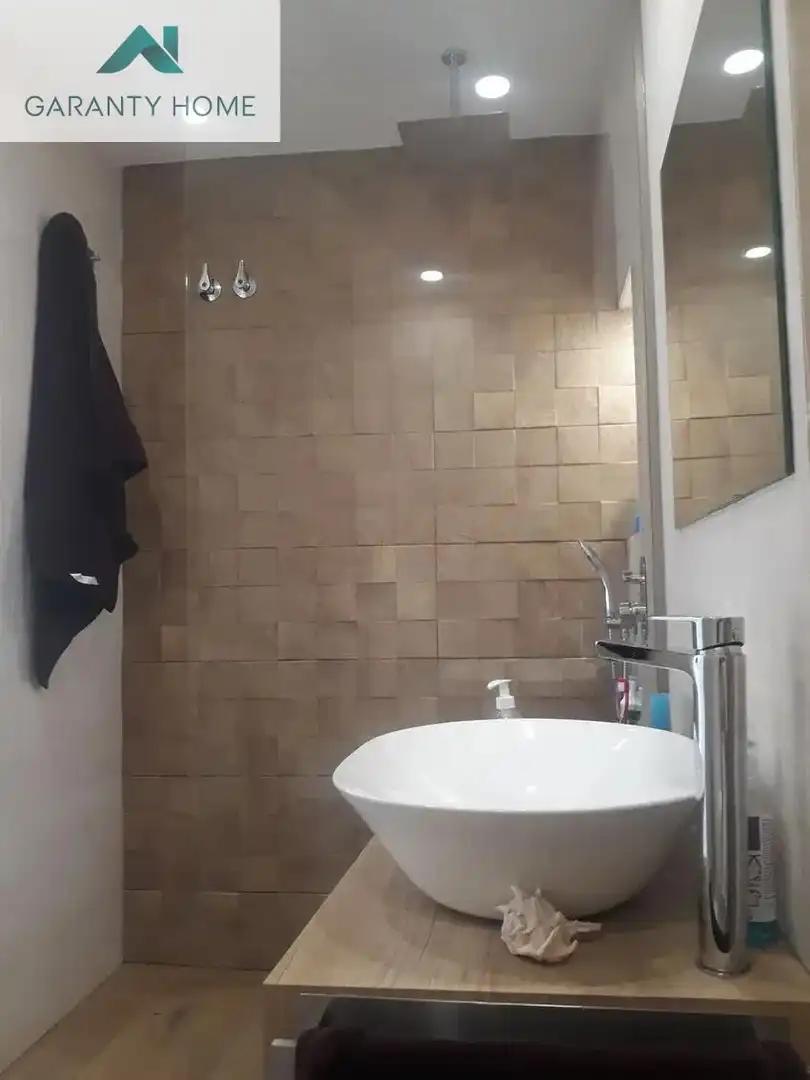 Baño de Dúplex de alquiler en Málaga con Aire acondicionado, Terraza y Amueblado