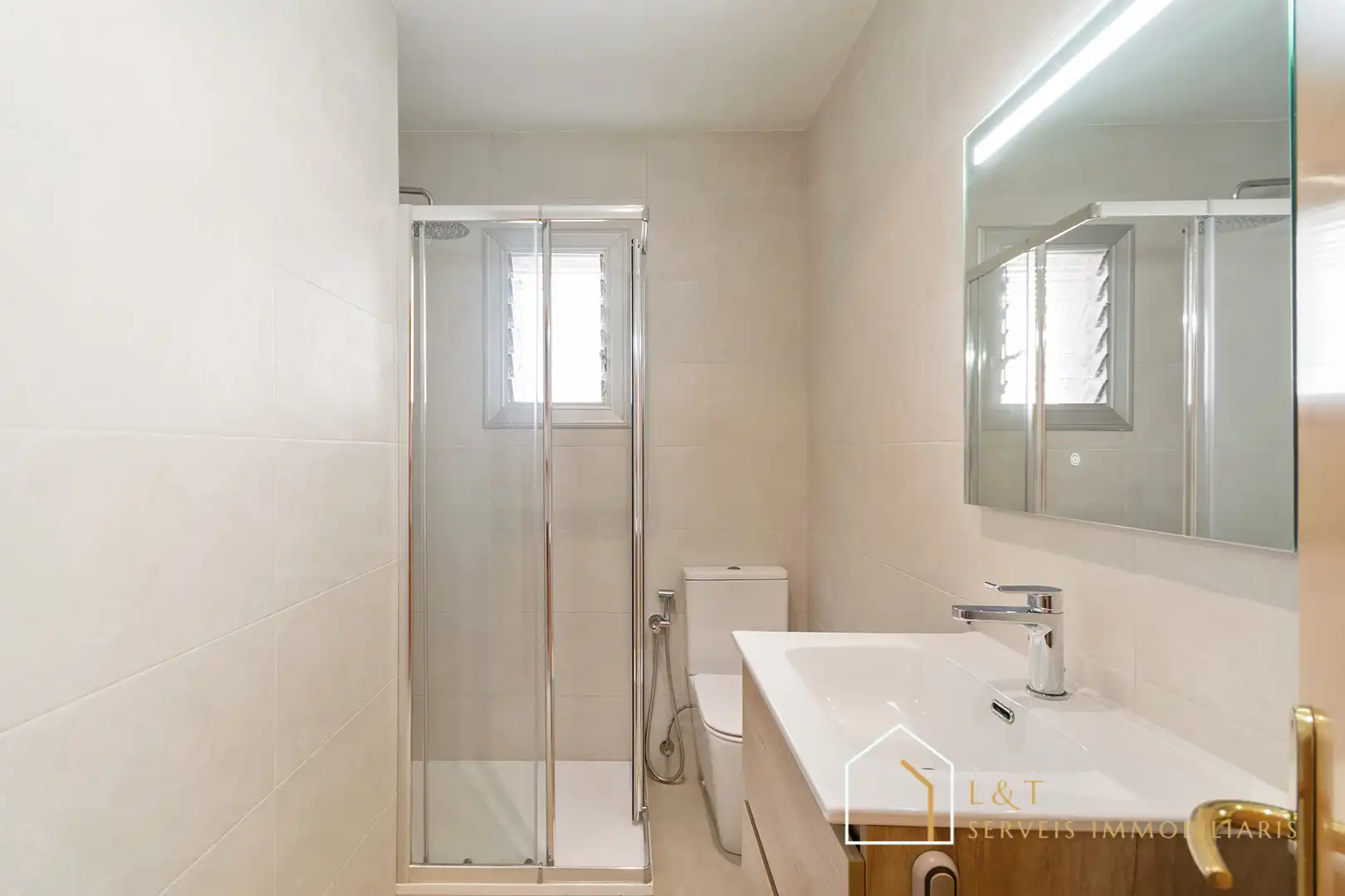 Bany de Àtic en venda en Barcelona amb Aire condicionat, Parquet i Terrassa