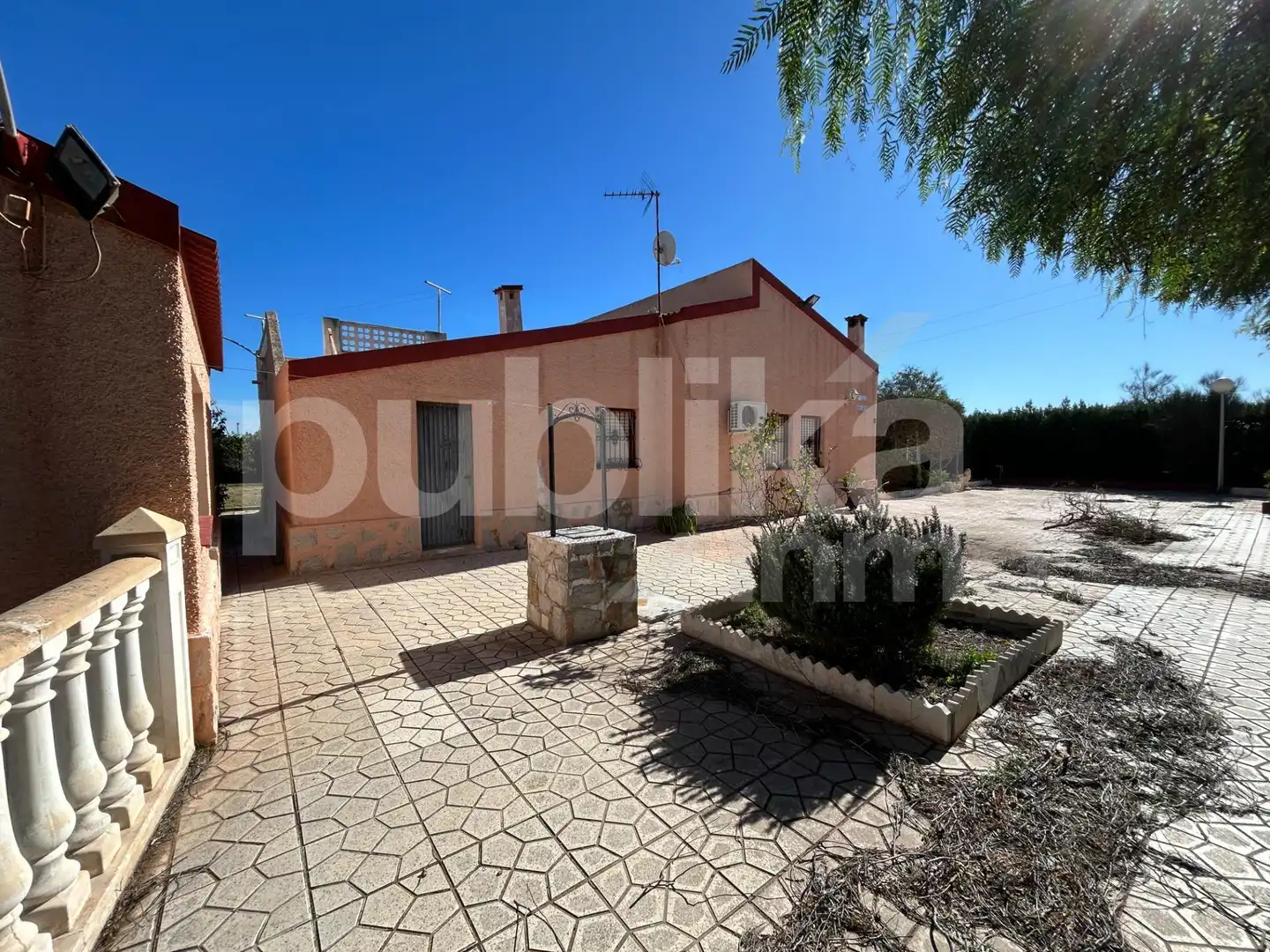 Vista exterior de Finca rústica en venda en Elche / Elx amb Terrassa, Traster i Piscina