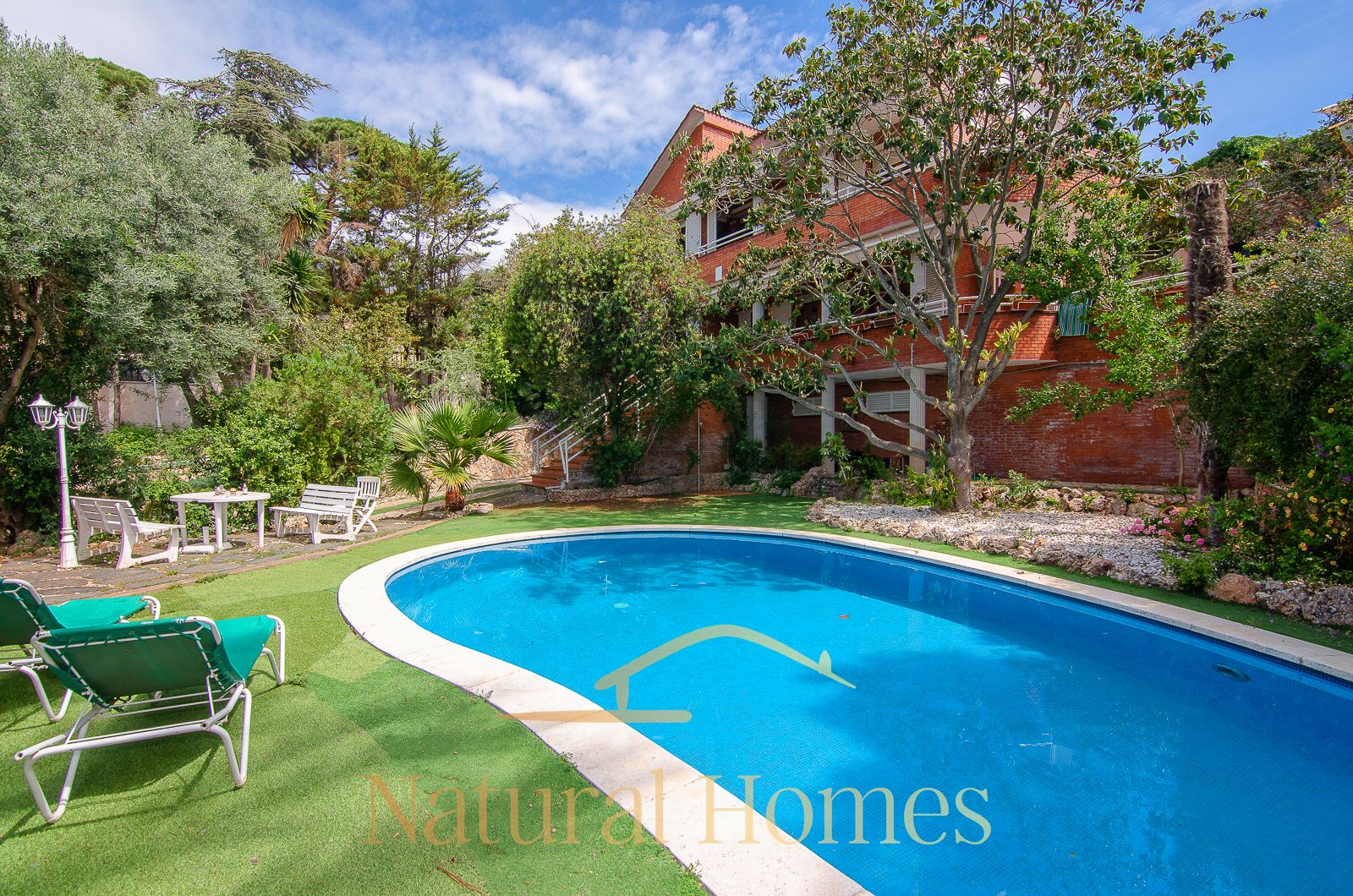 Jardí de Casa o xalet en venda en Arenys de Munt amb Aire condicionat, Calefacció i Jardí privat