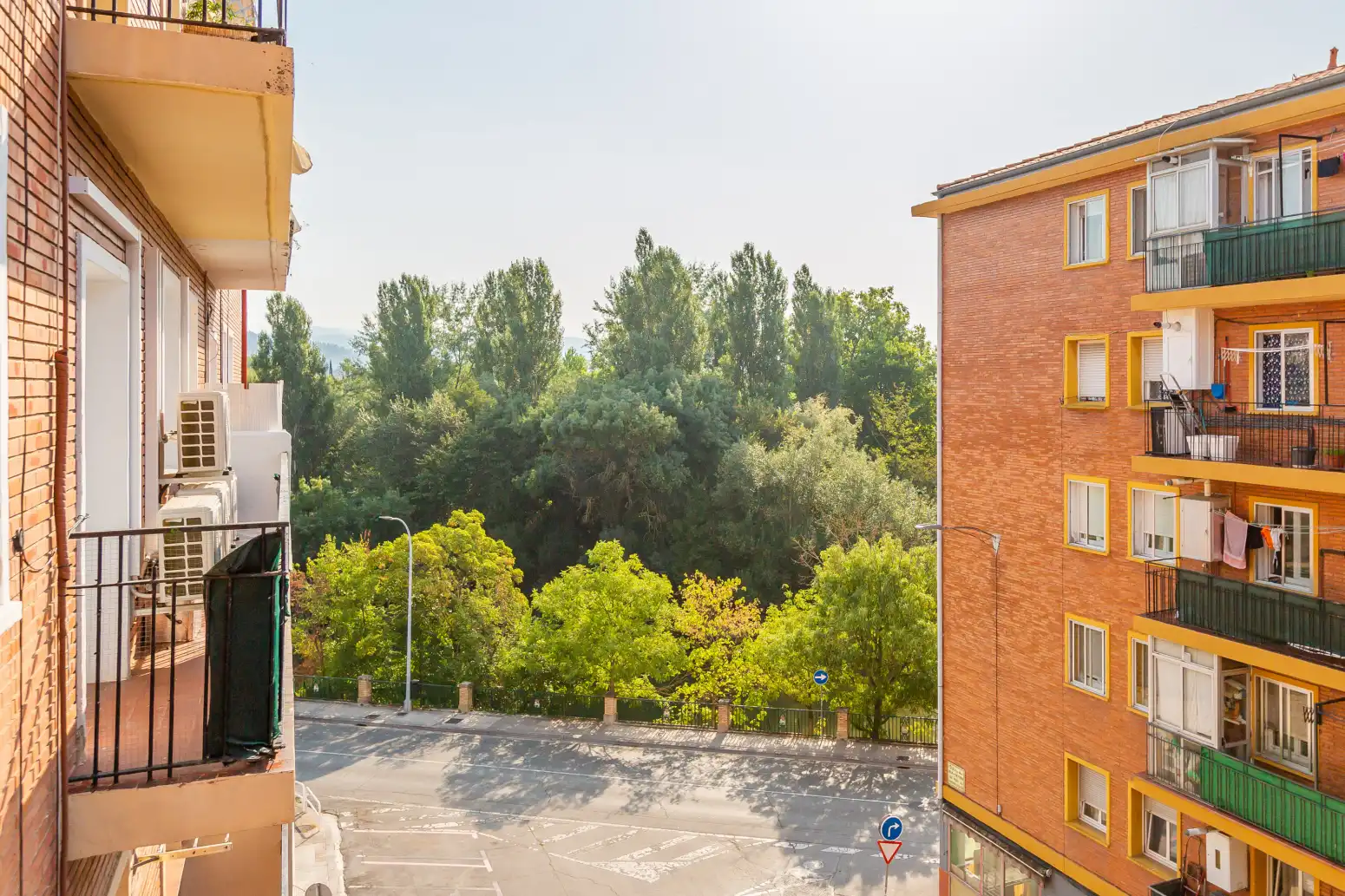 Vista exterior de Pis en venda en  Pamplona / Iruña amb Calefacció i Balcó