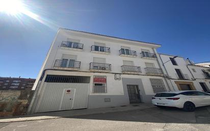 Vista exterior de Pis en venda en Úbeda amb Terrassa