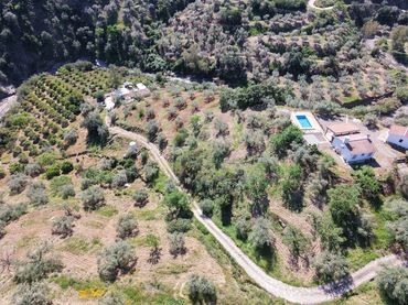 Casa rústica amb piscina en venda a Este