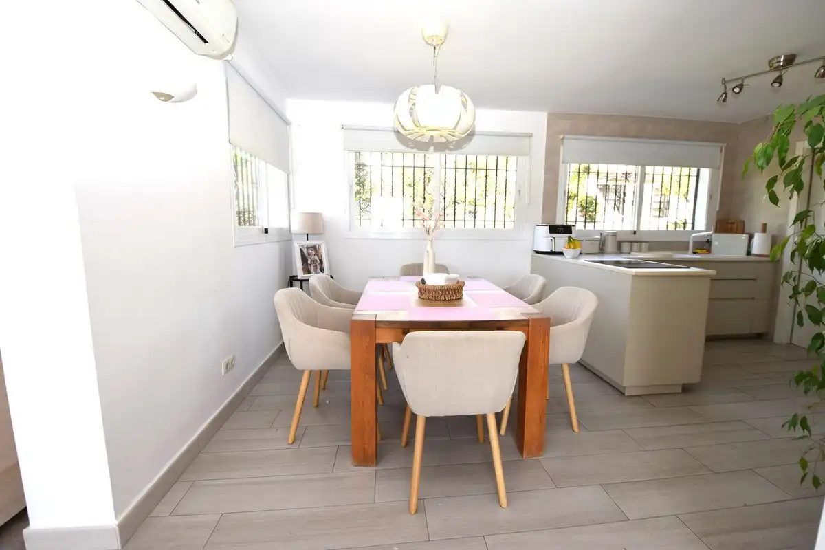 Comedor de Casa o chalet en venta en Mijas con Aire acondicionado, Calefacción y Jardín privado