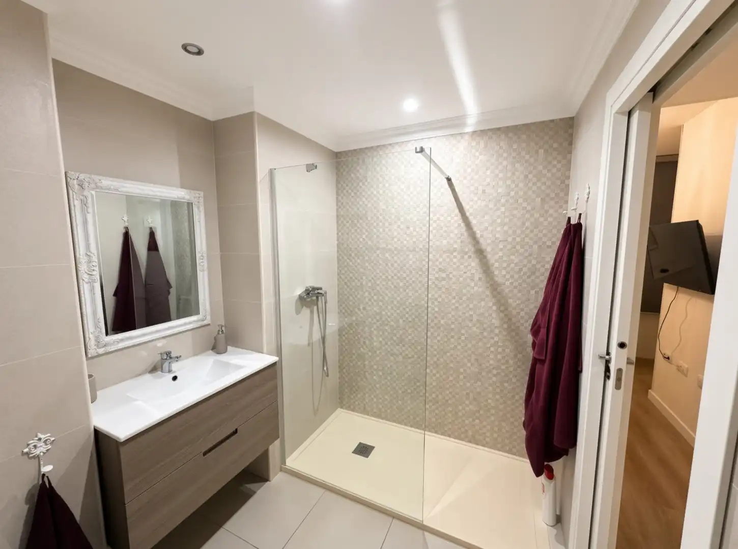 Bany de Apartament en venda en Marbella amb Aire condicionat, Terrassa i Piscina