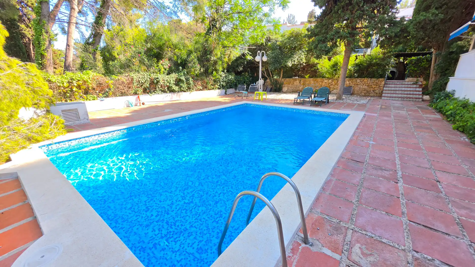 Piscina de Estudio en venta en Tarragona con Amueblado y Piscina comunitaria