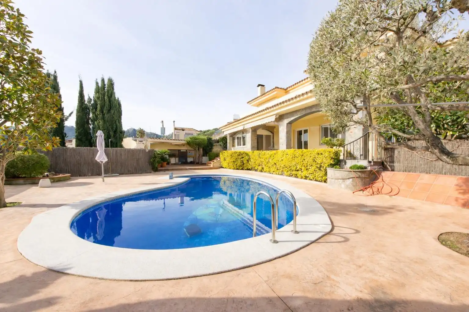 Vista exterior de Casa o chalet en venta en Argentona con Aire acondicionado, Calefacción y Jardín privado