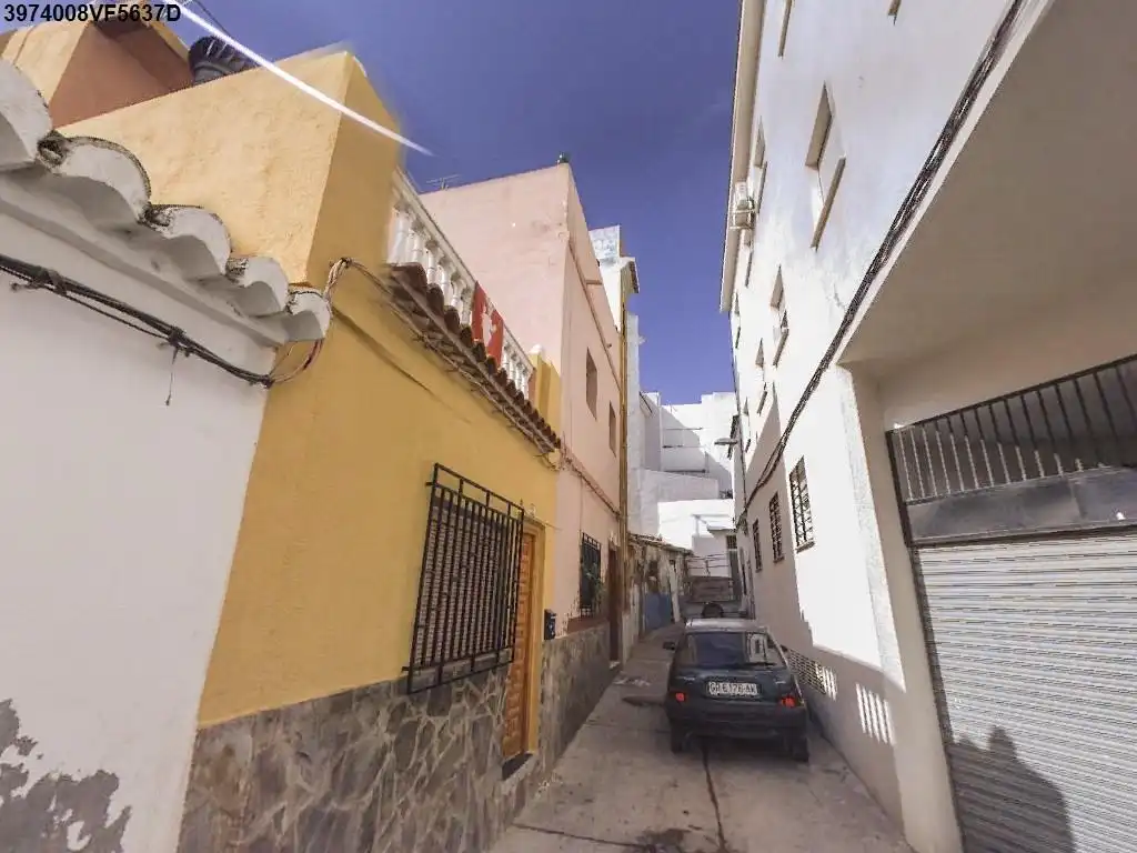 Vista exterior de Casa adosada en venda en Motril