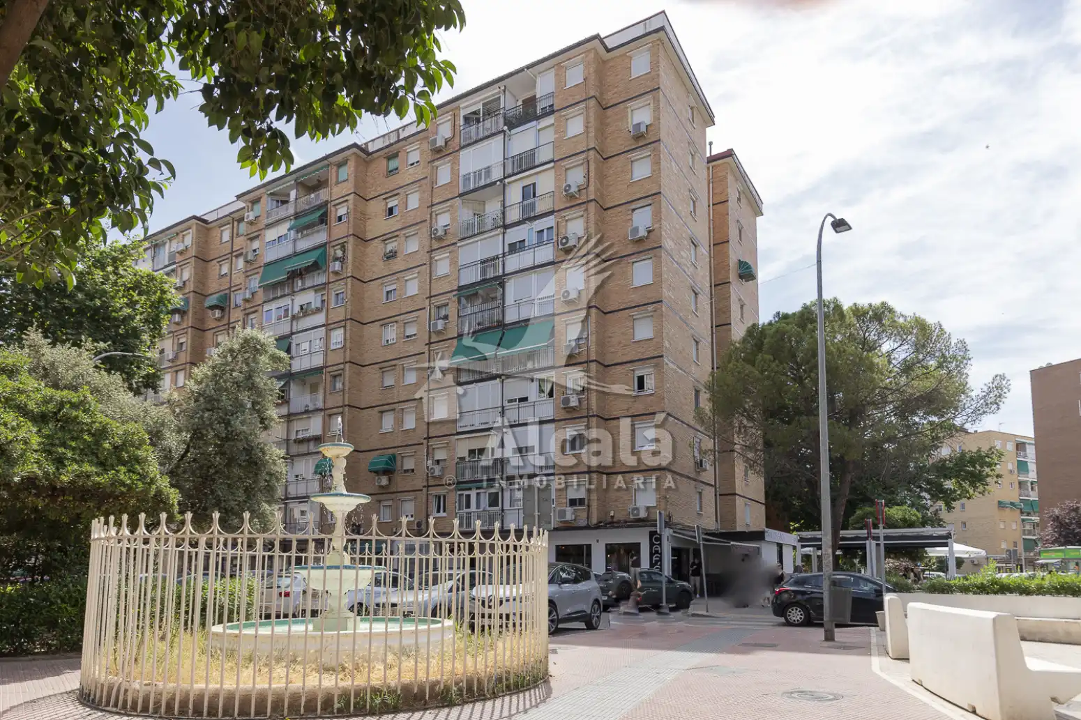 Vista exterior de Piso en venta en Alcalá de Henares con Calefacción y Terraza