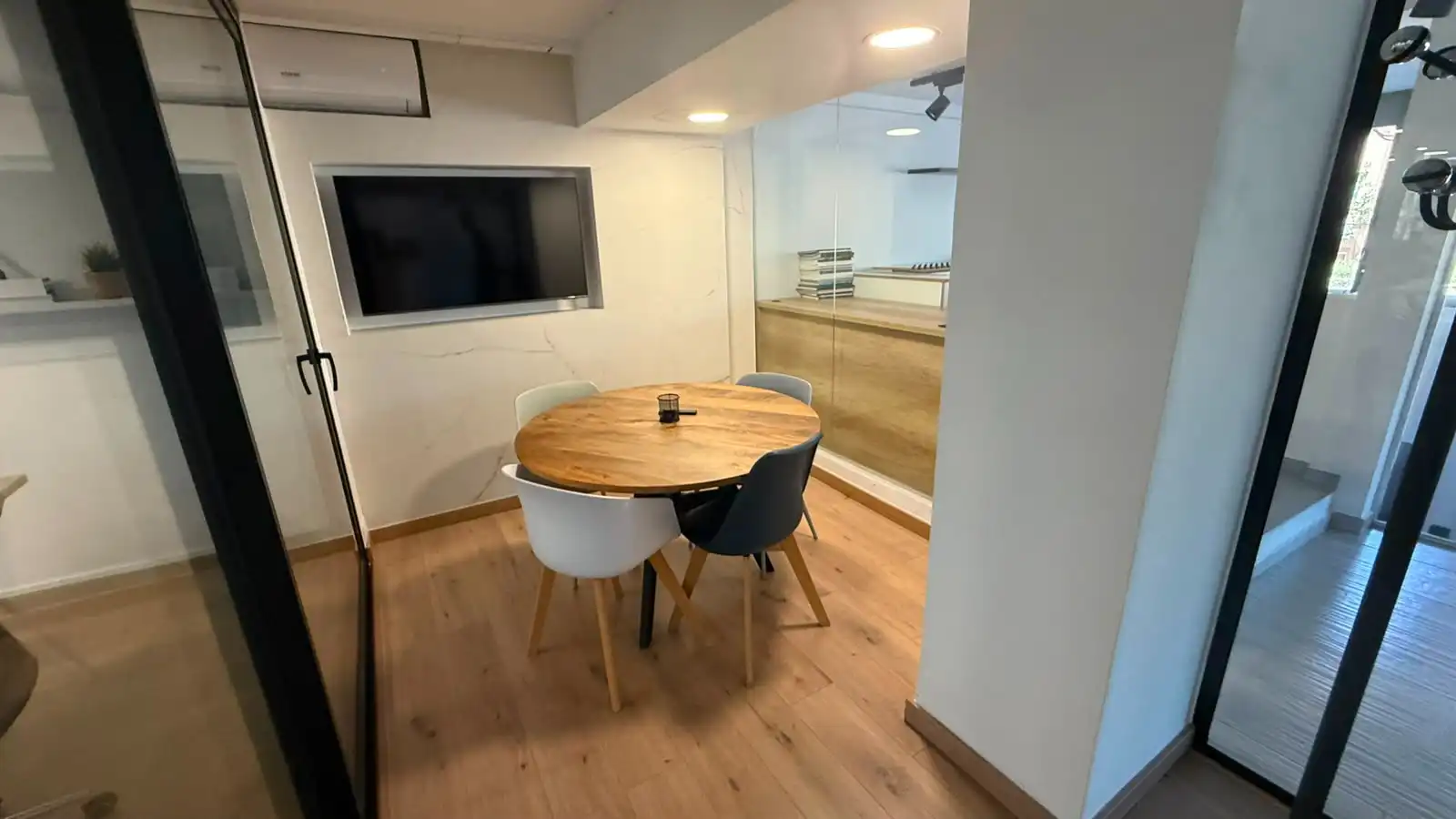 Business premises for transfer in Sant Andreu, imagen 19